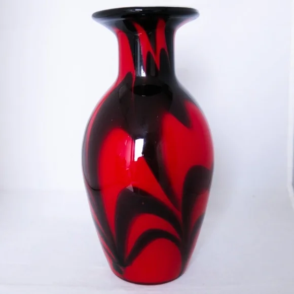 Vintage 1950s Murano Hand-Blown Red & Black Art Glass Vase – 9.5